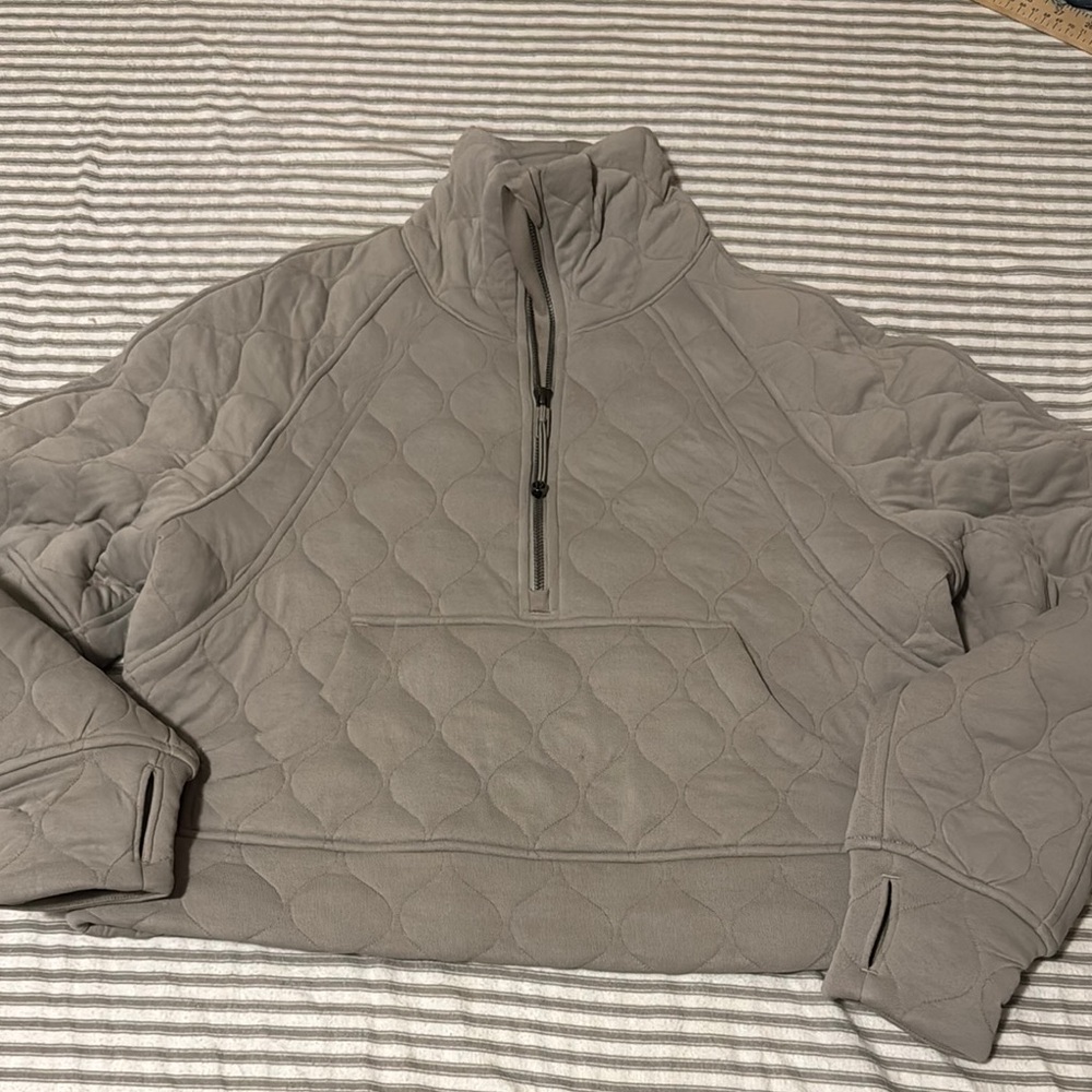 Lululemon Quilted Scuba